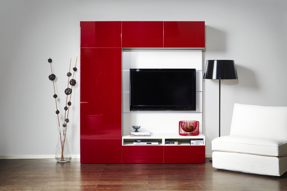 根據調查,消費者對於客廳收納有三大困擾,超過七成的